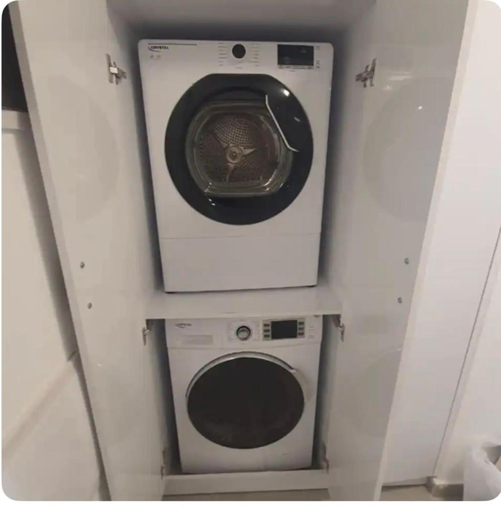 شقة Ryo 11 דירת נופש חדשה על חוף הים נוף לים بات يام المظهر الخارجي الصورة